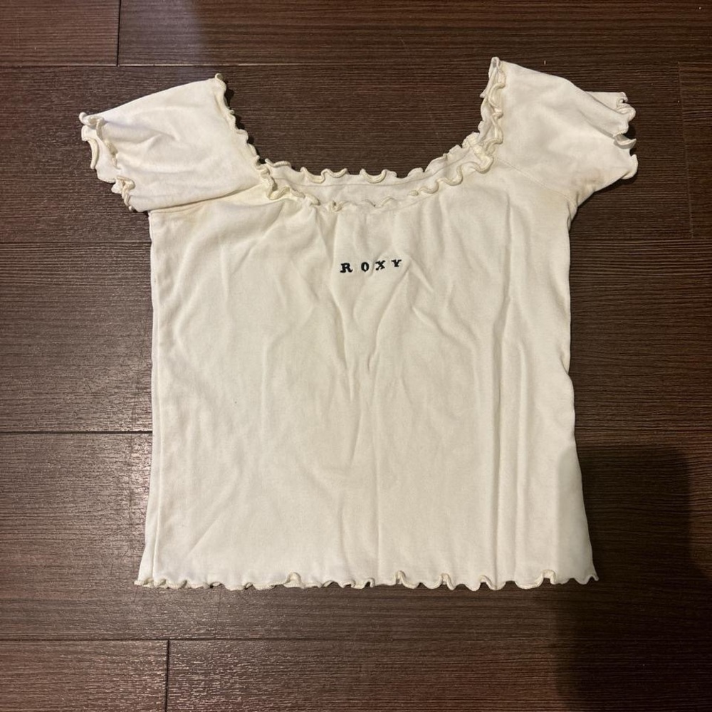 Roxy white/cream crop top with lettuce trim